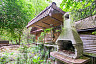 В Саратове за 81 миллион рублей продают особняк с белорусскими кедрами